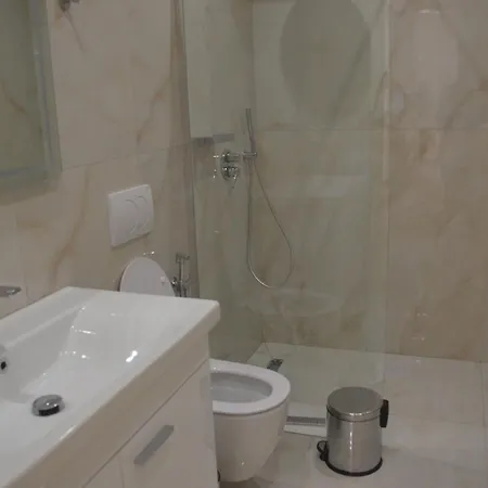 Apartment Shelegar
